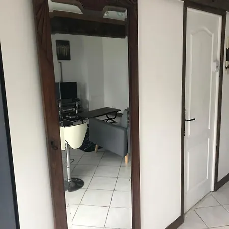 Charming In The Normandy Countryside Hébergement de vacances Saint-Mars-d'Egrenne